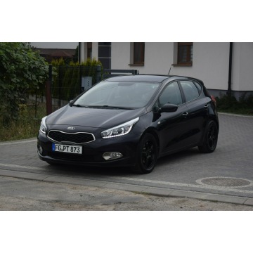 Kia Cee'd - 1.4B 122 TYS KM Led Klima 2 KPL KÓŁ Nowe Hamulce Sprowadzony