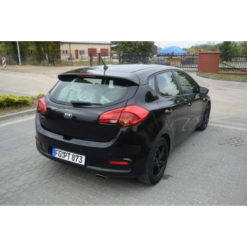 Kia Ceed  Hatchback 2013,  1.4 benzyna - Na sprzedaż za 28 900 zł - Majdan Sieniawski - zdjęcie 10