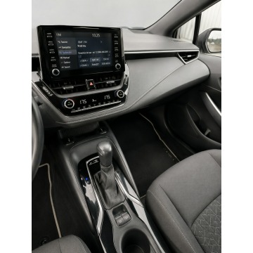 Toyota Corolla  Kombi 2021,  1.8 hybryda, automat - Na sprzedaż za 57 777 zł - Białystok - zdjęcie 10