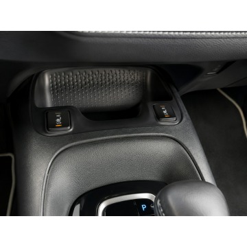 Toyota Corolla  Kombi 2021,  1.8 hybryda, automat - Na sprzedaż za 57 777 zł - Białystok - zdjęcie 4