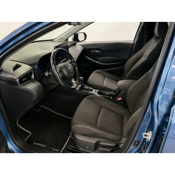 Toyota Corolla  Kombi 2021,  1.8 hybryda, automat - Na sprzedaż za 60 975 zł - Białystok - zdjęcie 9