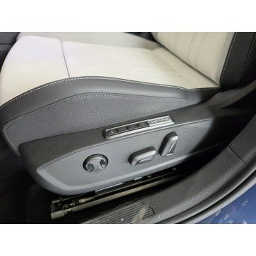 Volkswagen Golf  Hatchback 2026,  2.0 diesel, automat - Na sprzedaż za 161 900 zł - Stalowa Wola - zdjęcie 10