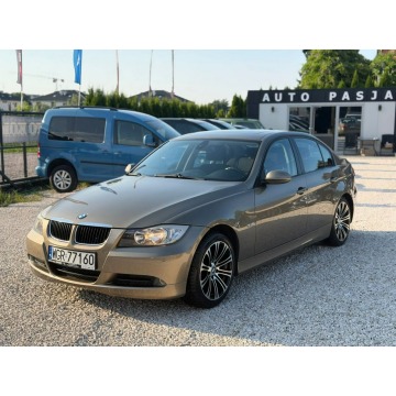 BMW 320i E90 150 KM | Szyberdach | Navi | Grzane Fotele | Tempomat |