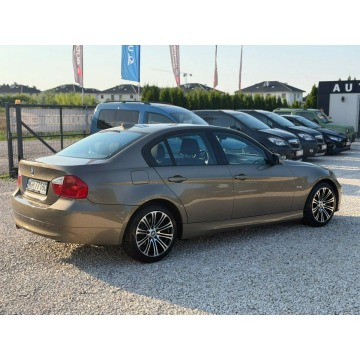 BMW Seria 3  Sedan/Limuzyna 2007,  2.0 benzyna - Na sprzedaż za 23 800 zł - Grójec - zdjęcie 8