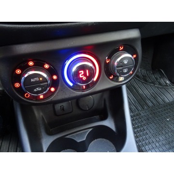 Opel Corsa  Hatchback 2019,  1.4 benzyna - Na sprzedaż za 39 900 zł - Łódź - zdjęcie 2