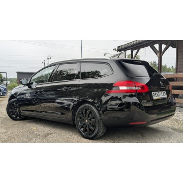 Peugeot 308  Kombi 2018,  1.2 benzyna - Na sprzedaż za 28 900 zł - Częstochowa - zdjęcie 10