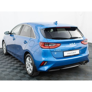 Kia Ceed  Hatchback 2022,  1.5 benzyna - Na sprzedaż za 67 900 zł - Gdańsk - zdjęcie 4