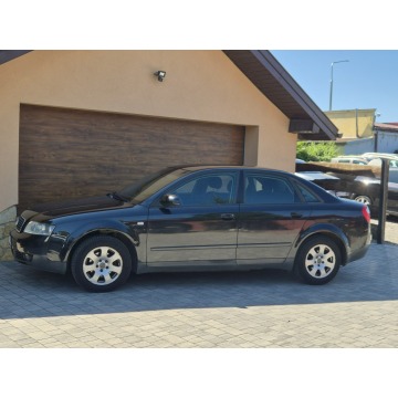 Audi A4  Sedan/Limuzyna 2002,  1.6 benzyna - Na sprzedaż za 2 700,00 zł - Radom - zdjęcie 3
