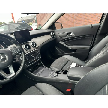 Mercedes - Benz GLA-klasa  Hatchback 2016,  1.6 benzyna, automat - Na sprzedaż za 67 900 zł - Bydgoszcz - zdjęcie 8
