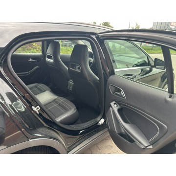 Mercedes - Benz GLA-klasa  Hatchback 2016,  1.6 benzyna, automat - Na sprzedaż za 67 900 zł - Bydgoszcz - zdjęcie 9