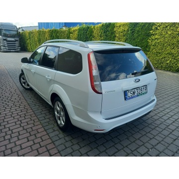 Ford Focus  Kombi 2010,  1.6 diesel - Na sprzedaż za 10 900 zł - Nowe - zdjęcie 6