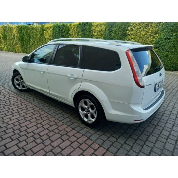 Ford Focus  Kombi 2010,  1.6 diesel - Na sprzedaż za 10 900 zł - Nowe - zdjęcie 5