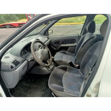 Renault Clio  Hatchback 1999,  1.9 diesel - Na sprzedaż za 1 950,00 zł - Tarnów - zdjęcie 5