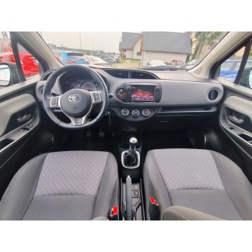 Toyota Yaris  Hatchback 2014,  1.3 benzyna - Na sprzedaż za 37 600 zł - Harklowa - zdjęcie 9
