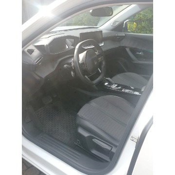 Peugeot 2008  SUV 2021,  1.5 diesel, automat - Na sprzedaż za 67 700 zł - Przykona - zdjęcie 10