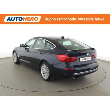 BMW Seria 3  Sedan/Limuzyna 2018,  2.0 diesel, automat - Na sprzedaż za 72 900 zł - Warszawa - zdjęcie 4
