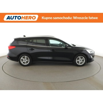 Ford Focus  Kombi 2019,  1.5 diesel - Na sprzedaż za 44 900 zł - Warszawa - zdjęcie 9