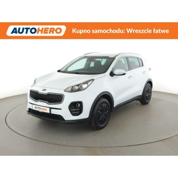 Kia Sportage - navi klima auto grzane fotele kamera i czujniki parkowania