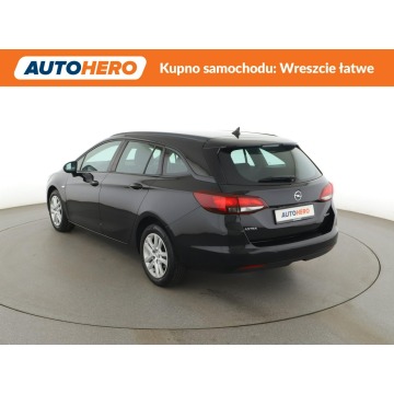 Opel Astra  Kombi 2018,  1.4 benzyna, automat - Na sprzedaż za 43 900 zł - Warszawa - zdjęcie 4