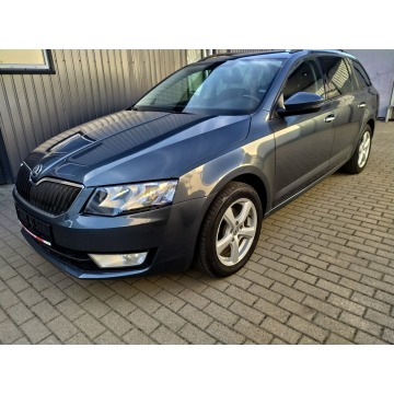 Skoda Octavia  Kombi 2015,  1.4 benzyna - Na sprzedaż za 33 900 zł - Strzała - zdjęcie 3