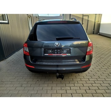 Skoda Octavia  Kombi 2015,  1.4 benzyna - Na sprzedaż za 33 900 zł - Strzała - zdjęcie 6