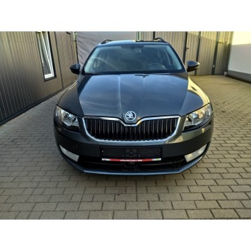 Skoda Octavia  Kombi 2015,  1.4 benzyna - Na sprzedaż za 33 900 zł - Strzała - zdjęcie 10