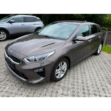 Kia Ceed  Hatchback 2019,  1.4 benzyna - Na sprzedaż za 49 700 zł - Sadlno - zdjęcie 3