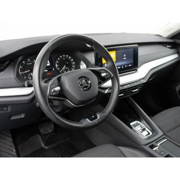 Skoda Octavia  Sedan/Limuzyna 2023,  1.5 benzyna, automat - Na sprzedaż za 84 850 zł - Gdynia - zdjęcie 6