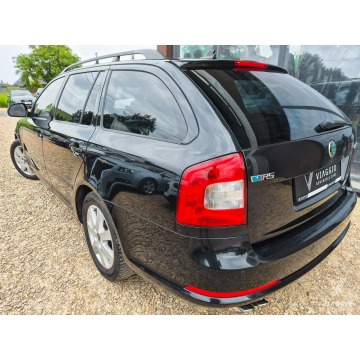 Skoda Octavia  Kombi 2010,  2.0 diesel, automat - Na sprzedaż za 20 000 zł - Tychy - zdjęcie 4