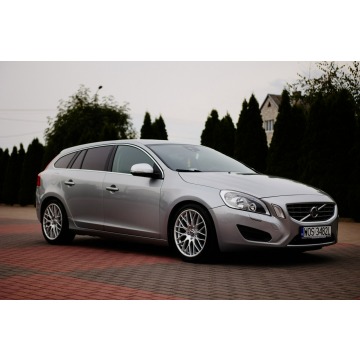 Volvo V60  Kombi 2012,  2.0 diesel, automat - Na sprzedaż za 22 900 zł - Rzekuń - zdjęcie 8
