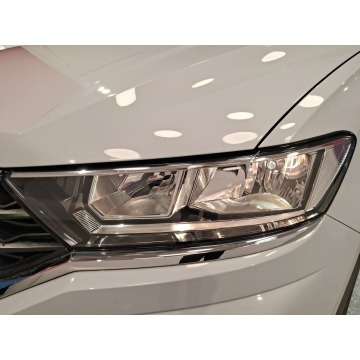 Volkswagen T-Roc  SUV 2021,  1.0 benzyna - Na sprzedaż za 74 900 zł - Swarzędz - zdjęcie 9