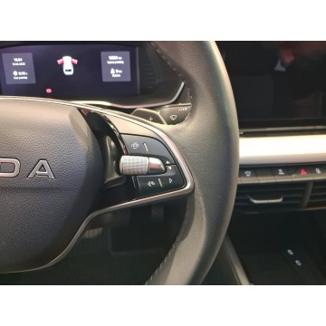 Skoda Octavia  Kombi 2024,  1.5 benzyna, automat - Na sprzedaż za 114 900 zł - Swarzędz - zdjęcie 9