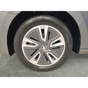 Skoda Fabia  Hatchback 2023,  1.0 benzyna, automat - Na sprzedaż za 72 900 zł - Swarzędz - zdjęcie 10