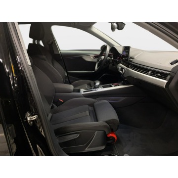Audi A4  Kombi 2022,  2.0 benzyna, automat - Na sprzedaż za 104 500 zł - Warszawa - zdjęcie 12