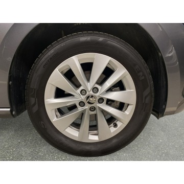 Skoda Scala  Hatchback 2024,  1.0 benzyna - Na sprzedaż za 81 500 zł - Warszawa - zdjęcie 10