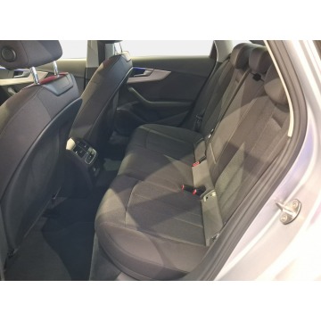 Audi A4  Sedan/Limuzyna 2022,  2.0 benzyna, automat - Na sprzedaż za 86 900 zł - Swarzędz - zdjęcie 10
