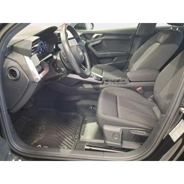 Audi A3  Hatchback 2023,  1.5 benzyna, automat - Na sprzedaż za 89 900 zł - Swarzędz - zdjęcie 11