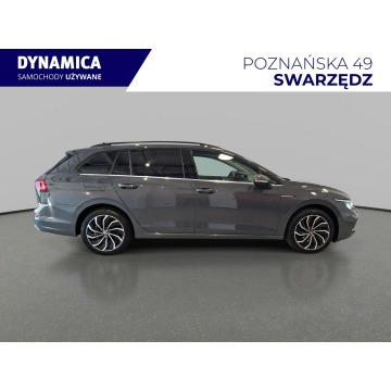 Volkswagen Golf  Kombi 2023,  1.5 benzyna, automat - Na sprzedaż za 87 900 zł - Swarzędz - zdjęcie 8
