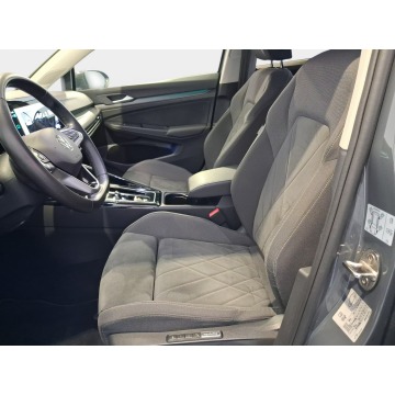 Volkswagen Golf  Kombi 2023,  1.5 benzyna, automat - Na sprzedaż za 87 900 zł - Swarzędz - zdjęcie 9
