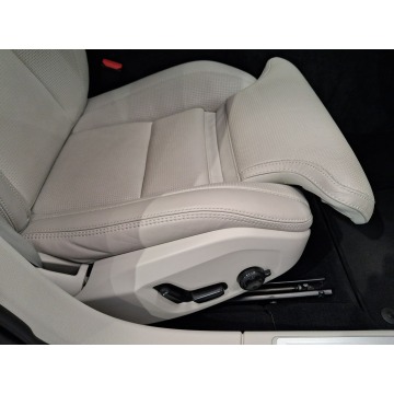 Volvo V60  Kombi 2023,  2.0 benzyna, automat - Na sprzedaż za 139 900 zł - Swarzędz - zdjęcie 10