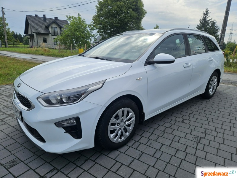 Kia Ceed  Kombi 2019,  1.4 benzyna - Na sprzedaż za 42 900 zł - Liszki