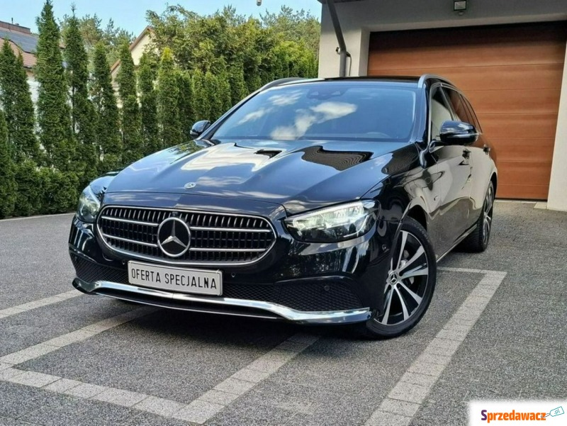 Mercedes - Benz E-klasa  Kombi 2021,  2.0 hybryda, automat - Na sprzedaż za 102 800 zł - Chotomów