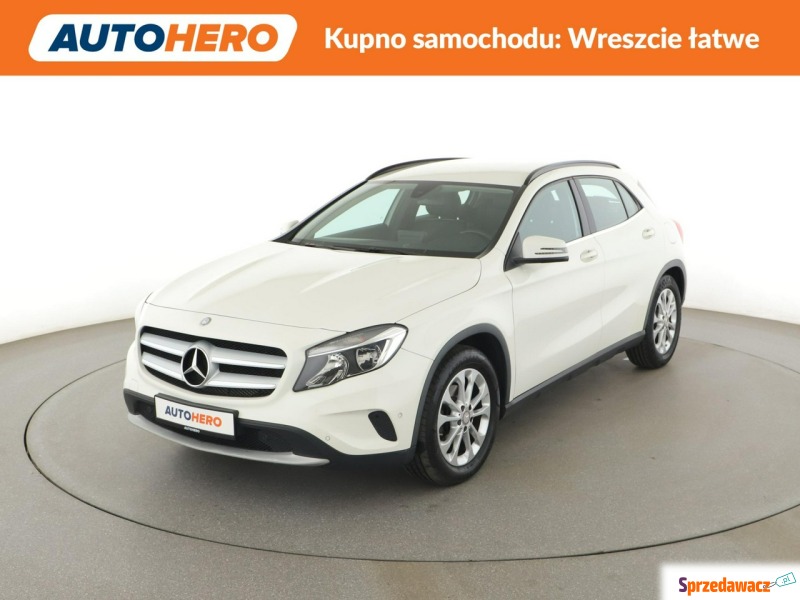 Mercedes - Benz GLA-klasa  SUV 2015,  1.6 benzyna - Na sprzedaż za 55 900 zł - Warszawa