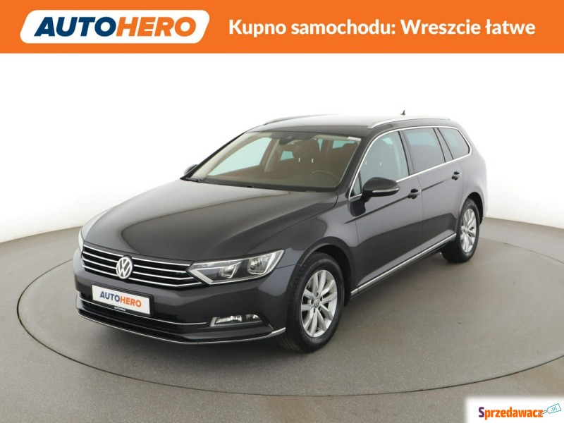 Volkswagen Passat  Kombi 2017,  2.0 diesel, automat - Na sprzedaż za 65 900 zł - Warszawa