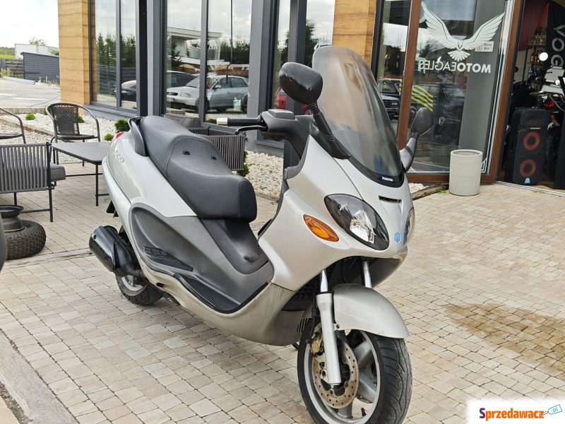 Skuter Piaggio do 125m zarejestrowany gotowy do... - Motorowery - Bicz