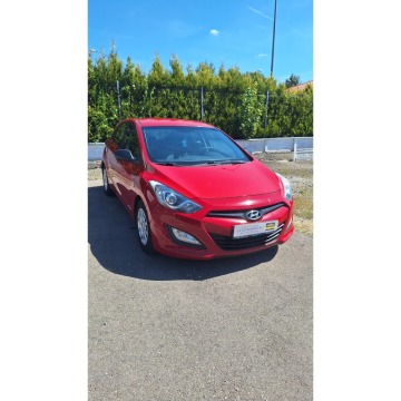 Hyundai i30  Hatchback 2013,  1.4 benzyna - Na sprzedaż za 22 900 zł - Częstochowa - zdjęcie 2