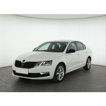 Skoda Octavia  Hatchback 2019,  1.5 benzyna, automat - Na sprzedaż za 53 999 zł - Olsztyn - zdjęcie 3