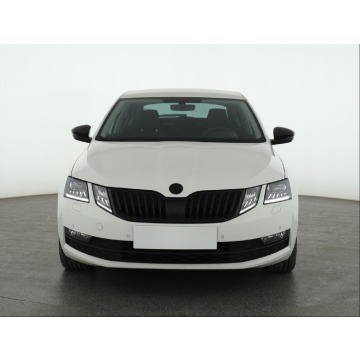 Skoda Octavia  Hatchback 2019,  1.5 benzyna, automat - Na sprzedaż za 53 999 zł - Olsztyn - zdjęcie 2