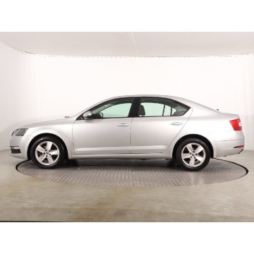 Skoda Octavia  Hatchback 2018,  2.0 diesel, automat - Na sprzedaż za 49 999 zł - Katowice - zdjęcie 4