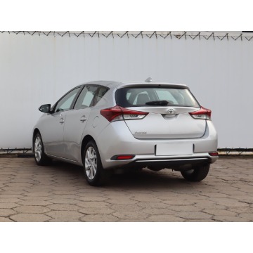 Toyota Auris  Hatchback 2017,  1.2 benzyna - Na sprzedaż za 39 999 zł - Łódź - zdjęcie 5